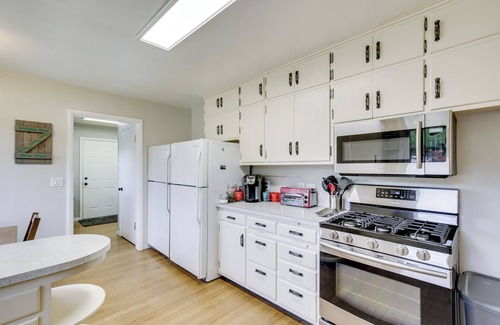Albany Casa | Willamette Valley Family Home w/Fenced Yard