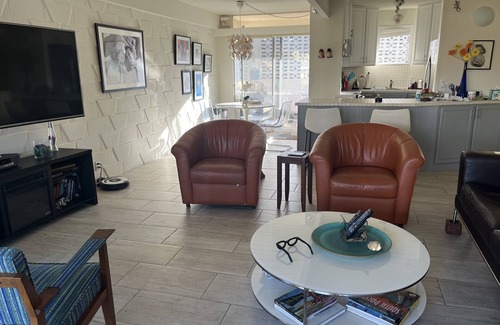 Palm Desert Condominio | William Krisel's MCM Masterpiece Rented calendar months only Jan, Feb & March