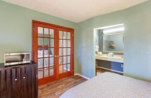 Williamsburg Hotel | Williamsburg Suites