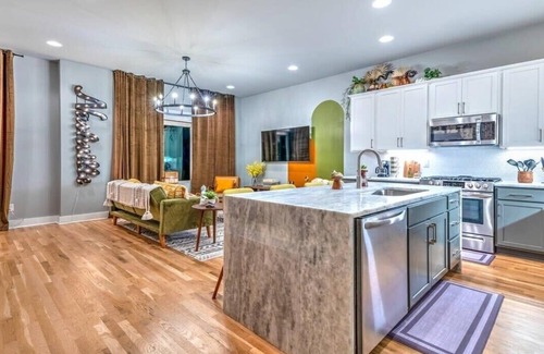 Haynes Area Casa | Willie’s World! 13 Beds*GameRoom*Huge Rooftop!