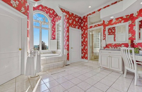 Millerstown Casa | Willow Brook Mansion