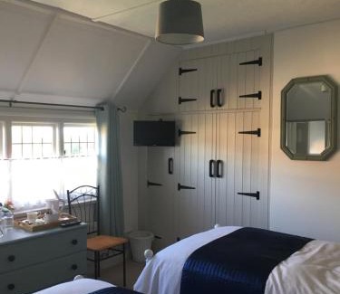Dymchurch Cama Y Desayuno | Willow Cottage