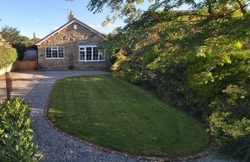 Northallerton Casa | Willow Cottage 4 bed, cosy stopover, dogs welcome