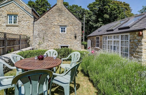 Kirtlington Apartamento | Willow Cottage in pretty Oxfordshire Cotswold village