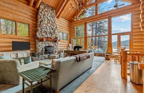 Bass Lake Casa | Willow Cove Log Cabin