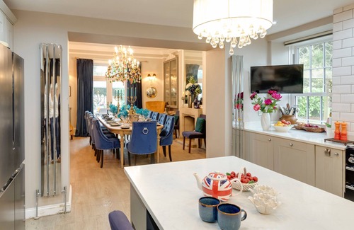 Bromsash Casa | Willow House - Birch Stays (New Home)