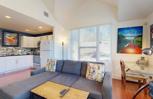 East Cesar Chavez Apartamento | Willow House Unit B