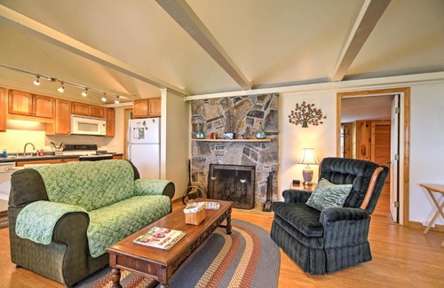 Isle La Motte Casa | Willow Point about Lake Champlain House with 2 Kayaks!