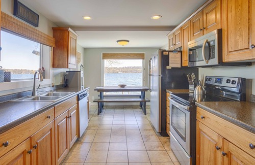 Penn Yan Casa | Willow Tree Cottage: "Lugar perfecto para unas vacaciones asequibles en Lakeside"
