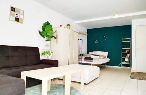 Jaffa Apartamento | Willy Brandt-Affordable Cute Studio near the beach