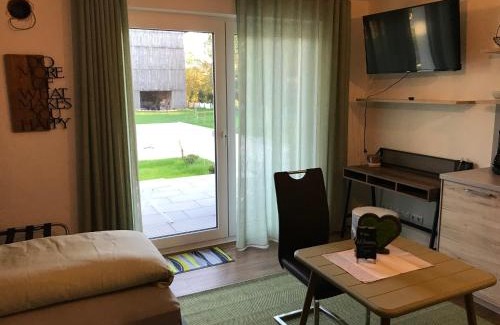 Hatzenbuhl Apartamento | Willy´s Ferienzimmer im Tabakdorf Hatzenbühl