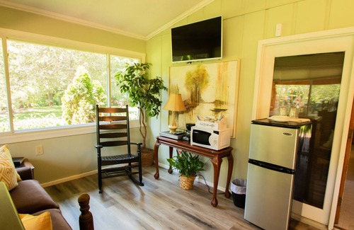 Linden Apartamento | Wilsdorf Asteria. Family friendly. Fishing and nature galore.