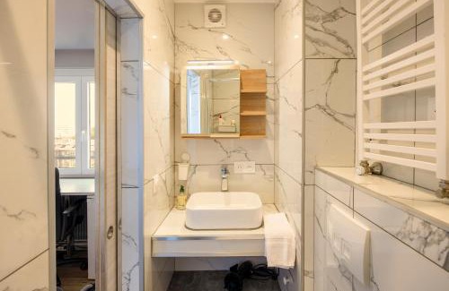 Mulhouse Apartamento | WilSix by Max, Renovated, bright studio, 1 min from train station