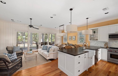 Bluffton Casa | Wilson Cottages, Walk to Tennis & Pickleball, and Restaurants