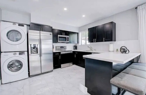 Middle River Terrace Casa | Wilton Manors/2 BDR/Modern/PETS ok!