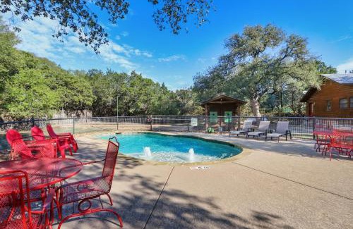 Wimberley Casa | Wimberley Log Cabins Resort and Suites- Unit 8