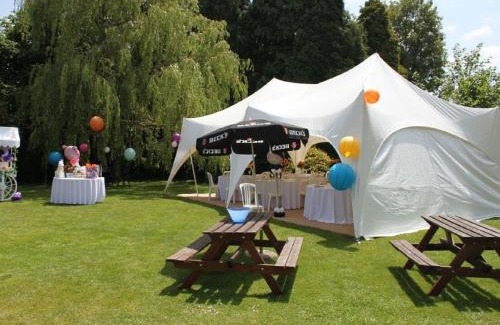 Horsham Cama Y Desayuno | Wimblehurst Hotel