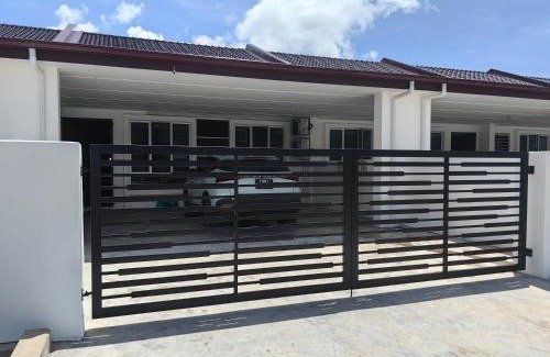 Miri Casa | Win & Sha's Homestay