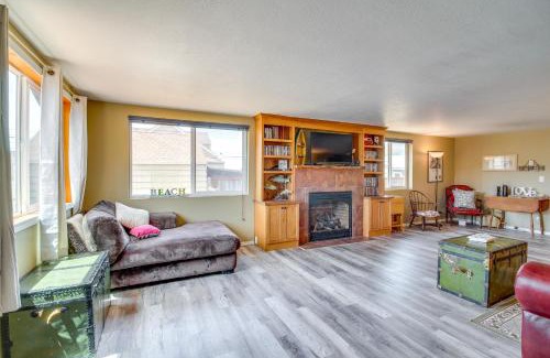 Winchester Bay Casa | Winchester Bay Vacation Rental Near Dunes and ATV!