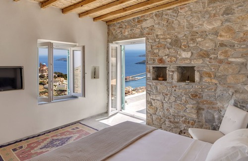 Ano Siros Casa | Wind Tales