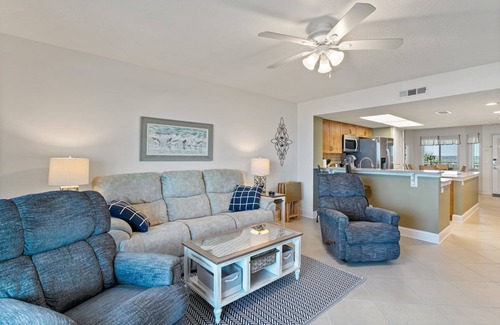 Crescent Beach Apartamento | Windjammer 209 - 2 Bedroom Oceanfront Getaway
