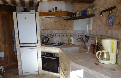 La Rochegiron Apartamento | Windmill for couple