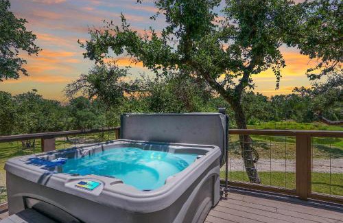 Wimberley Casa | Windmill Ranch - Aqua Casita #1