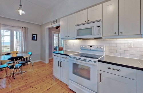 Fort Erie Cabaña | Windpoint Cottage - Lazy Days and Starry Nights