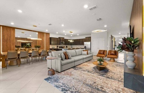 Four Corners Villa | Windsor Cay 103 - Ten Bedroom Villa, Sleeps 22