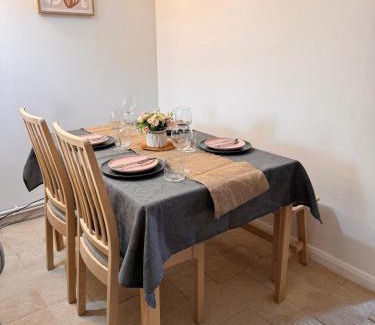 Slough Casa | Windsor & Legoland Stay, Slough & Free Parking - Berkshire