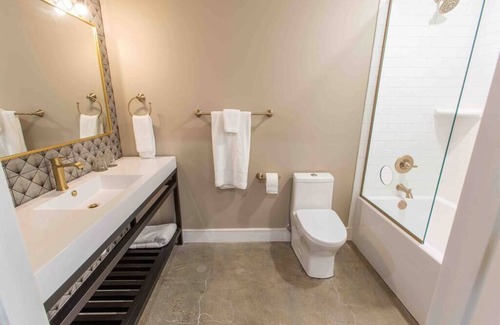 Tyler Park Apartamento | Windsor Suite 206 at The Bellwether Hotel