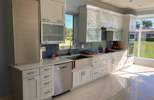 East Naples Villa | Hermosa villa soleada en la comunidad cerrada de Windstar directamente en la Bahía de Nápoles