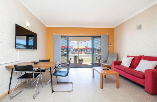 Lancelin Apartamento | Windsurfer beach Chalet 1