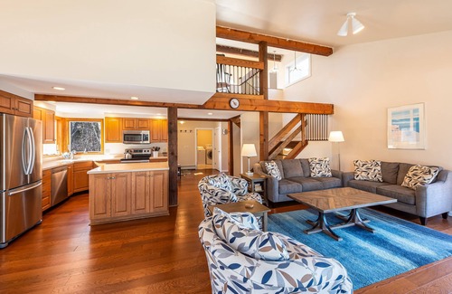 Harpswell Casa | Windward - Enjoy privacy, comfortable living spaces, and easy water access