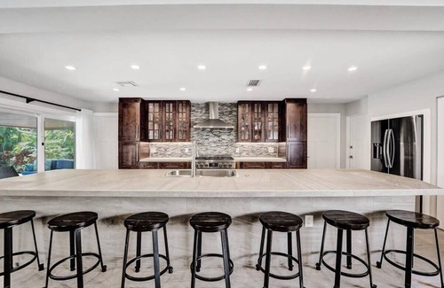 Bel Air Casa | Windward Escape Summa