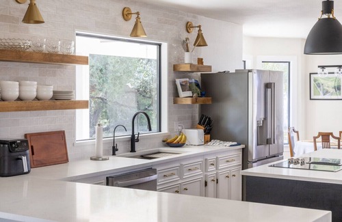 La Grange Casa | Windy Hill Retreat | Modern Farmhouse with Views, Cowboy Pool & Firepit