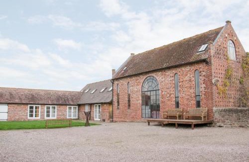 Eaton Mascott Casa | Windy Mundy Farm