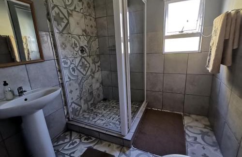 Nelson Mandela Bay Casa | Windygates Estate Room 3