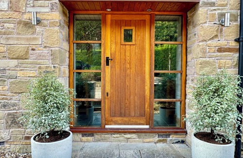 Hollingworth Cabaña | WINDYRIDGE, pet friendly, character holiday cottage in Marple Bridge