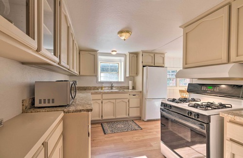 Shenandoah Valley Casa | Wine Country Escape w/ Hot Tub in River Pines!