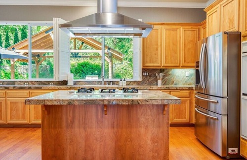 Scenic Brush Creek Casa | Wine Country Harvest Vacation Home