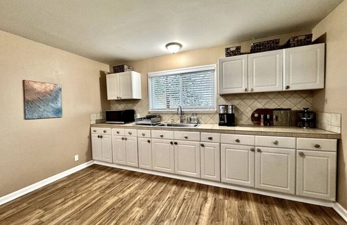 Fair Play Casa | Wine Country Retreat - Monarch Trails