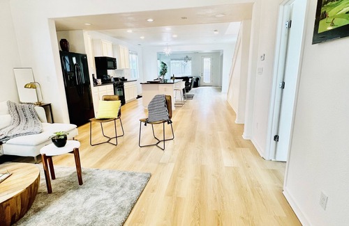 American Canyon Casa | Wine Country Stay, Complimentary Breakfast items available , Mountain views