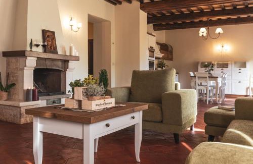 Montalcino Casa | Wine Estate Rooms Paradiso di Cacuci