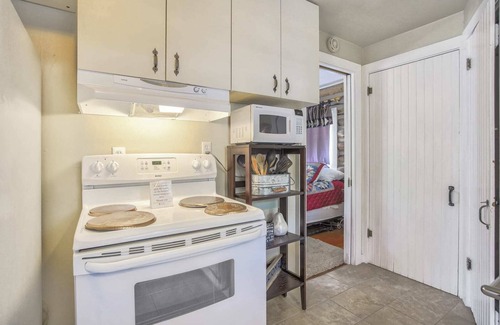 Cascade-Chipita Park Cabina | Wine Gazebopikes Peak Mountain Log Cabin for 2
