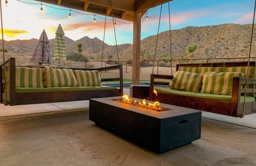 Yucca Valley Casa | Wine Lover's Retreat: Heated Pool, Spa, Outdoors