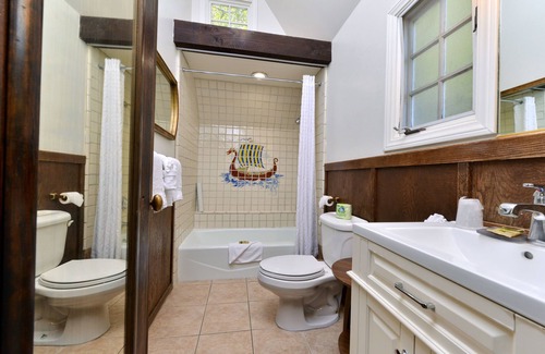 Solvang Hotel | Wine Valley Inn