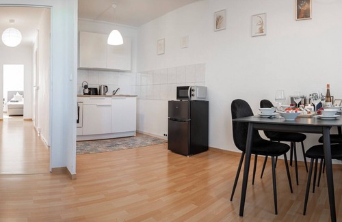 Roter Berg Apartamento | Winedesign Boxspring 7 Personen Erfurt