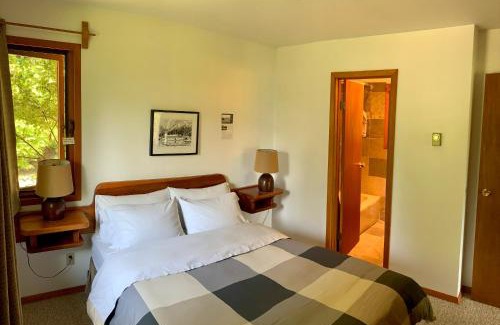 Kaslo Complejo | Wing Creek Resort