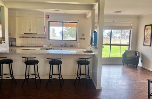Tocumwal Casa | Wings Field - peaceful family farm stay Farm stay in Tocumwal, Australia